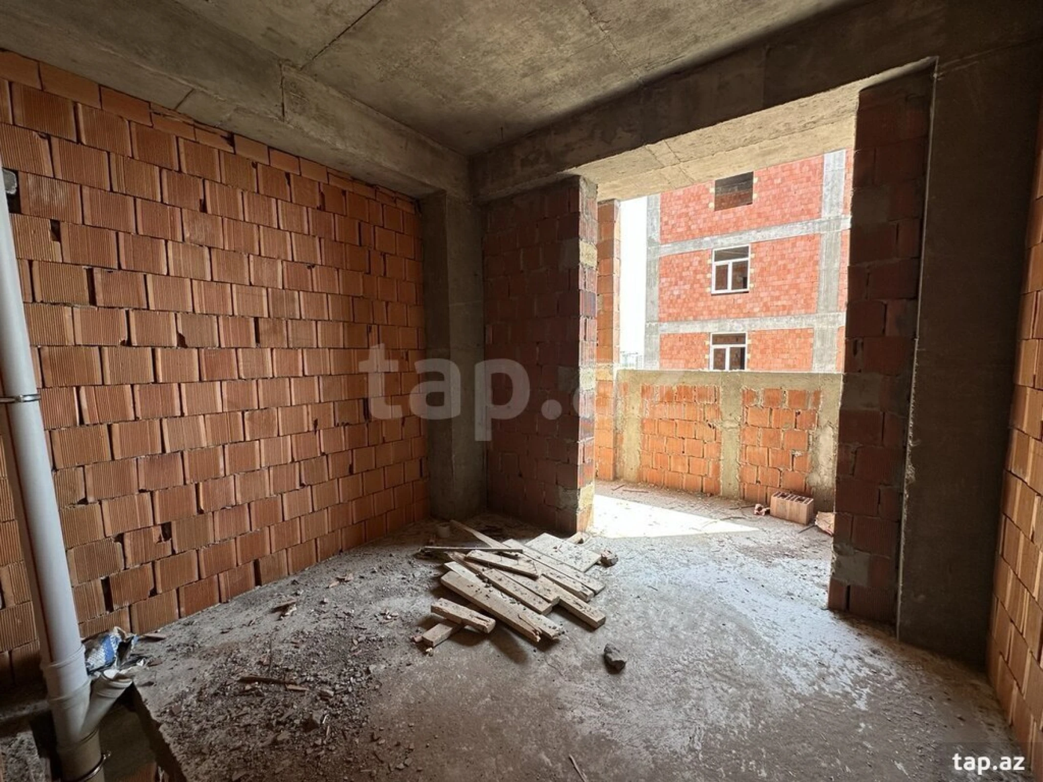 Satılır 2 otaqlı yeni tikili 73.8 m²