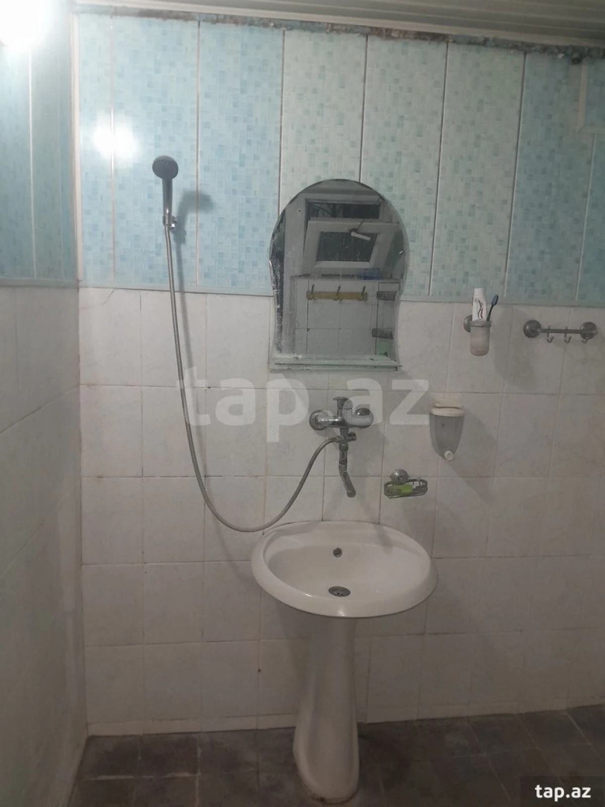 Kirayə verilir 2 otaqlı həyət evi