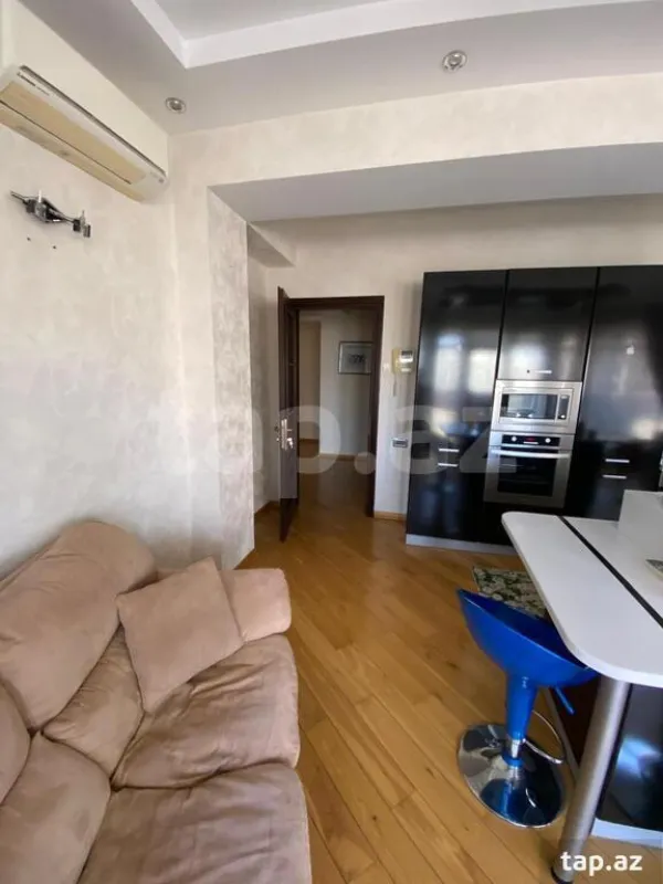 Satılır 5 otaqlı yeni tikili 293 m²