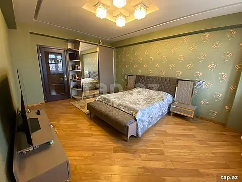 Satılır 5 otaqlı yeni tikili 293 m²