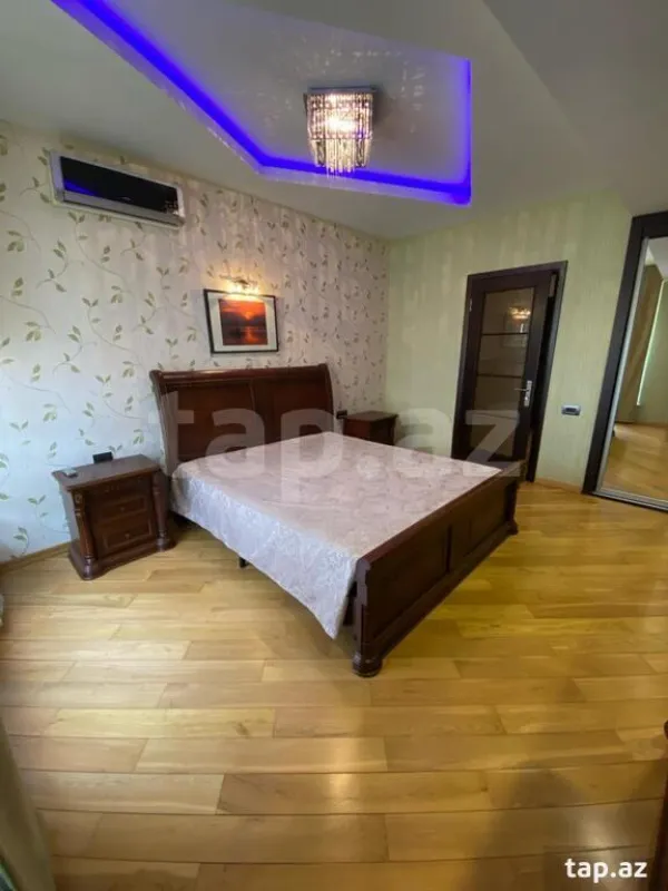 Satılır 5 otaqlı yeni tikili 293 m²