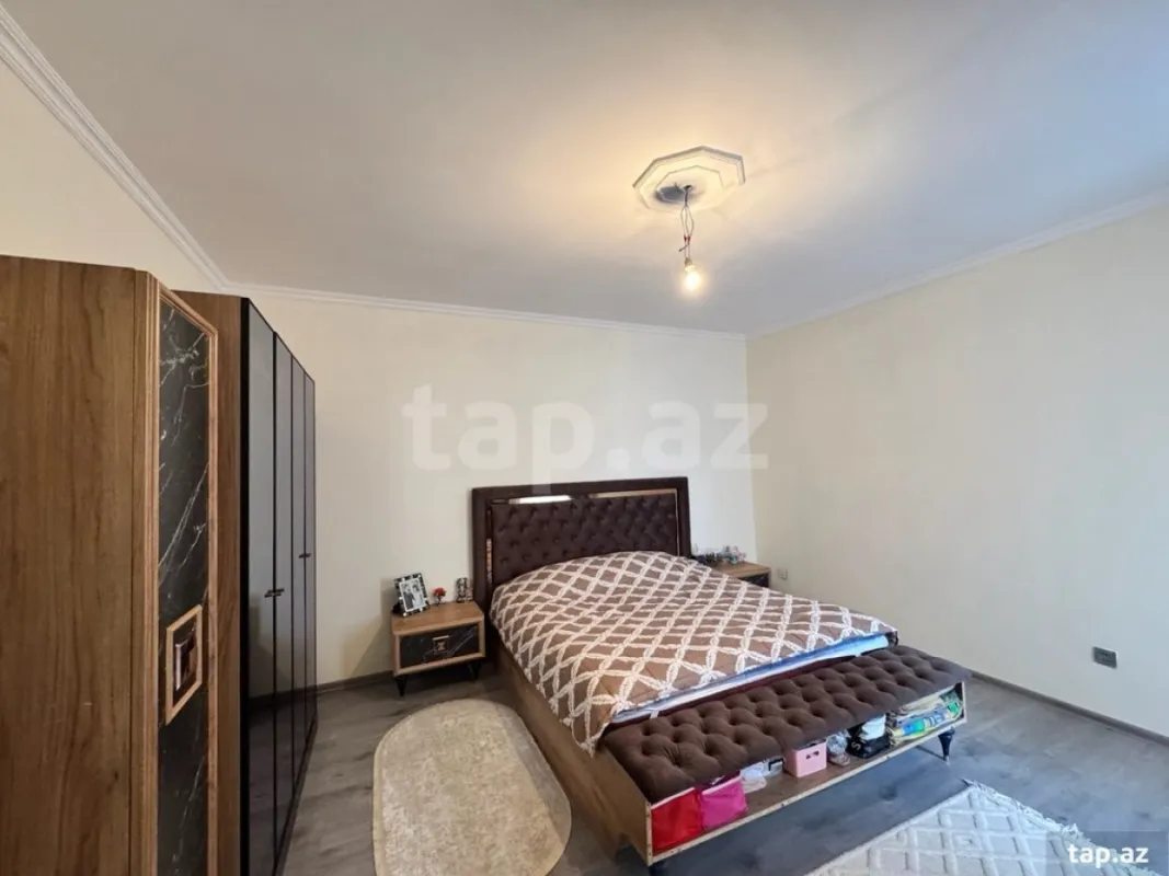 Satılır 4 otaqlı həyət evi