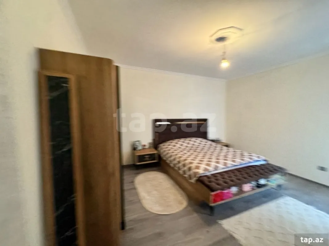 Satılır 4 otaqlı həyət evi