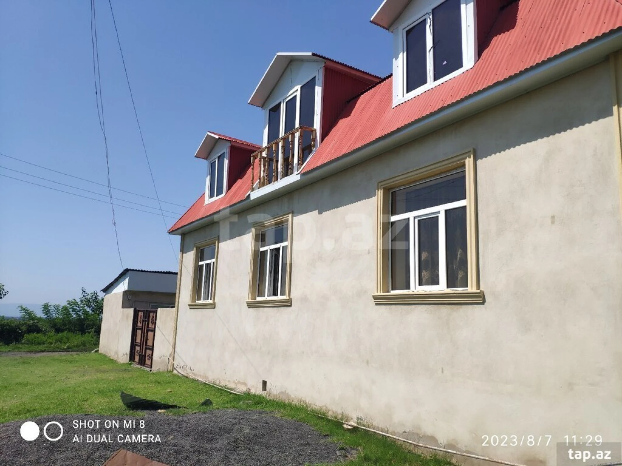 Satılır 4 otaqlı həyət evi 120 m²