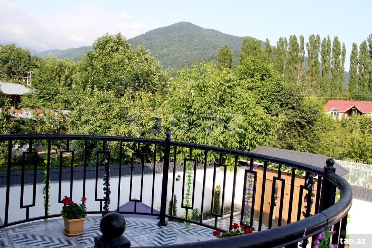 Kirayə verilir 5 otaqlı həyət evi 200 m²