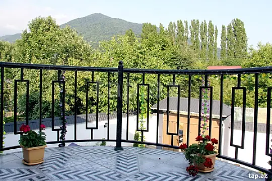 Kirayə verilir 5 otaqlı həyət evi 200 m²