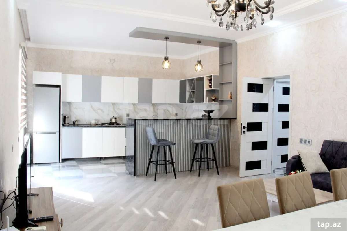 Kirayə verilir 5 otaqlı həyət evi 200 m²