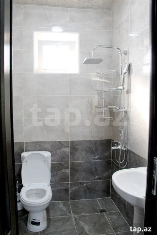 Kirayə verilir 5 otaqlı həyət evi 200 m²