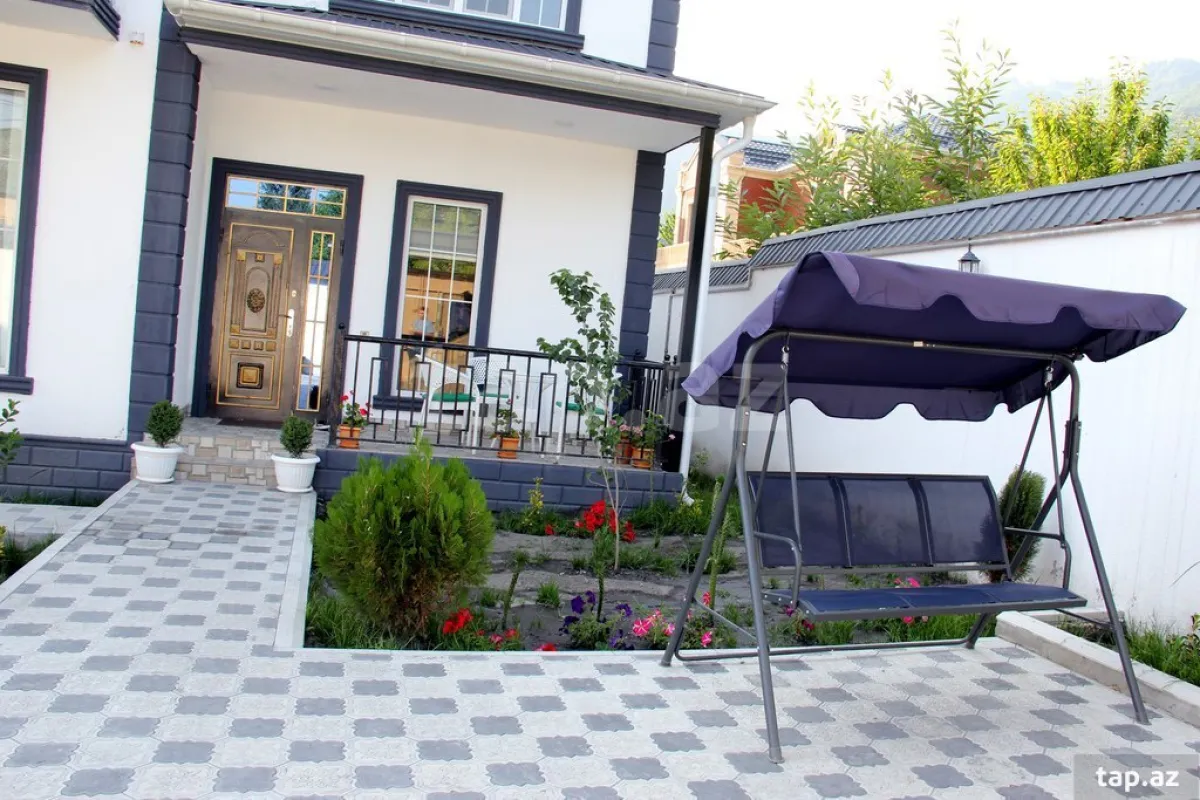 Kirayə verilir 5 otaqlı həyət evi 200 m²