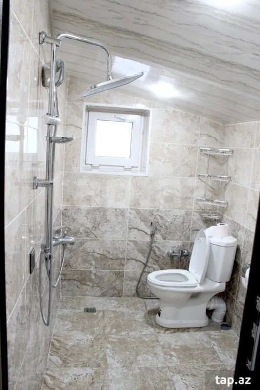 Kirayə verilir 5 otaqlı həyət evi 200 m²