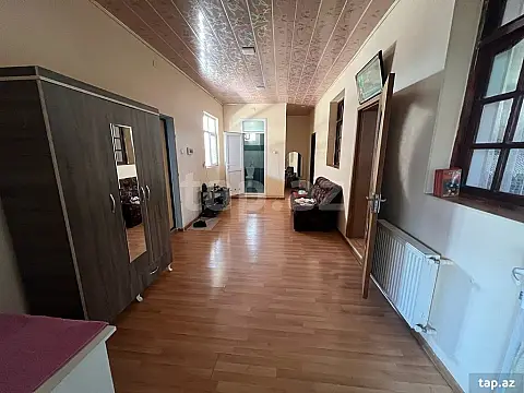 Satılır 4 otaqlı həyət evi