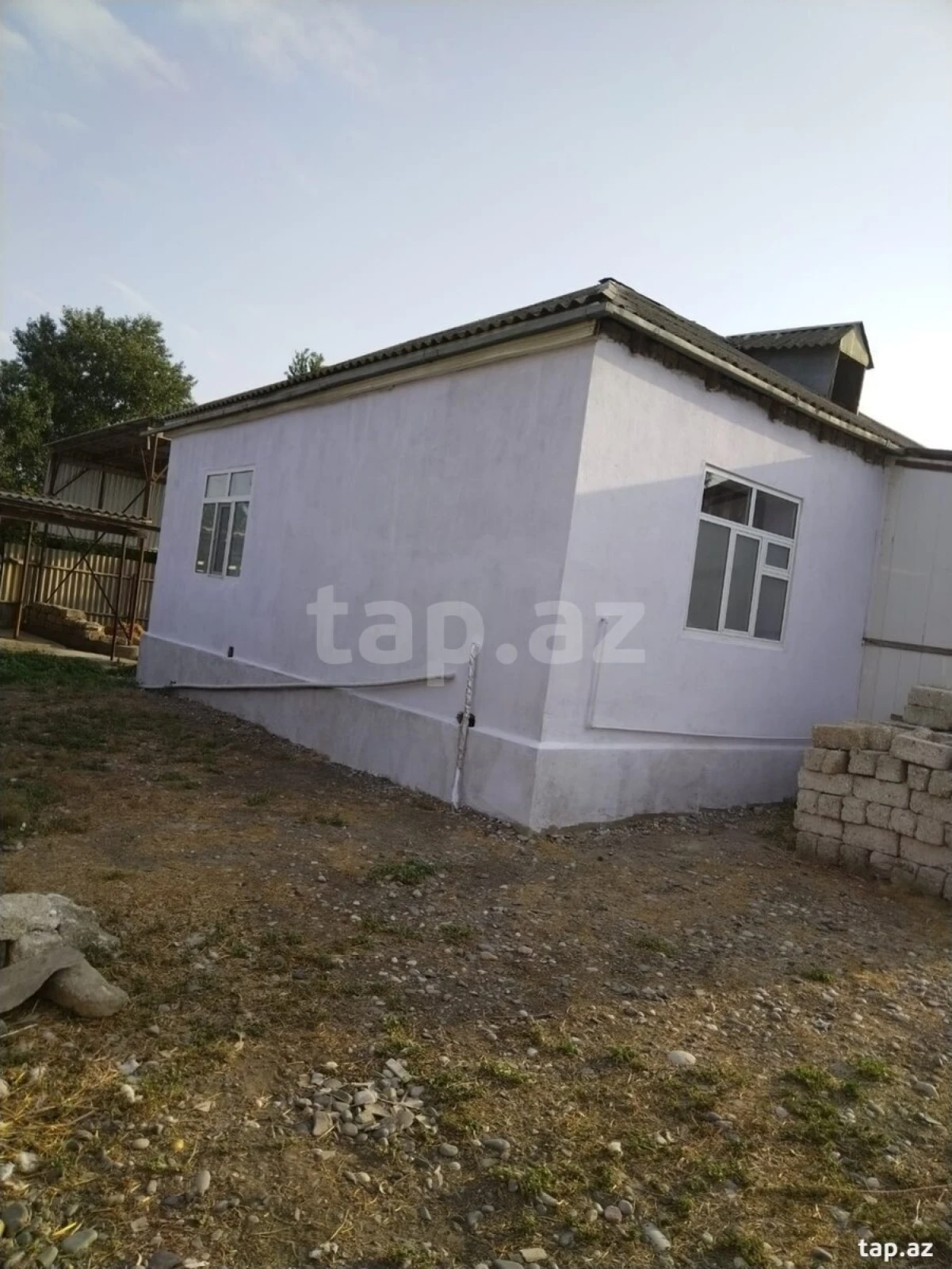 Satılır 5 otaqlı həyət evi 200 m²