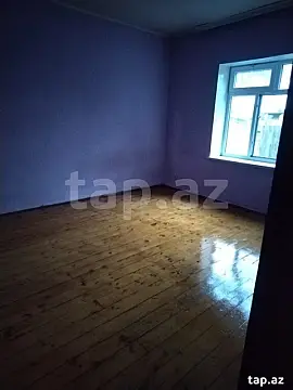 Satılır 5 otaqlı həyət evi 200 m²