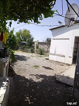 Satılır 5 otaqlı həyət evi 200 m²