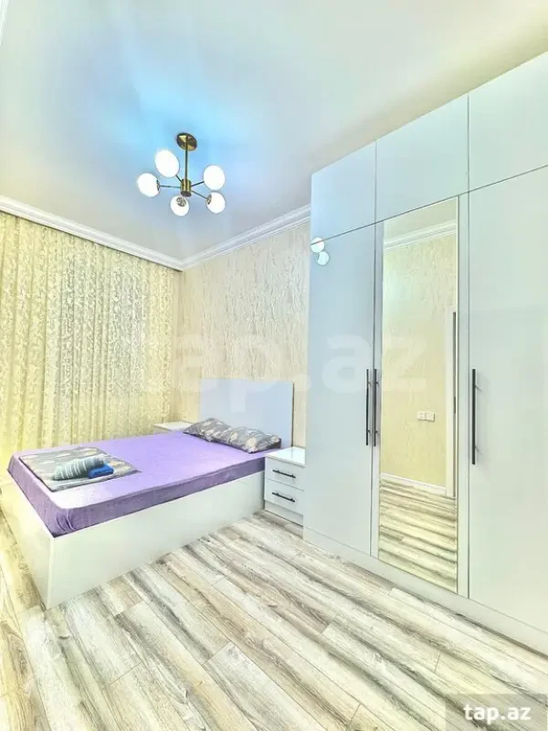 Kirayə verilir 2 otaqlı yeni tikili 80 m²