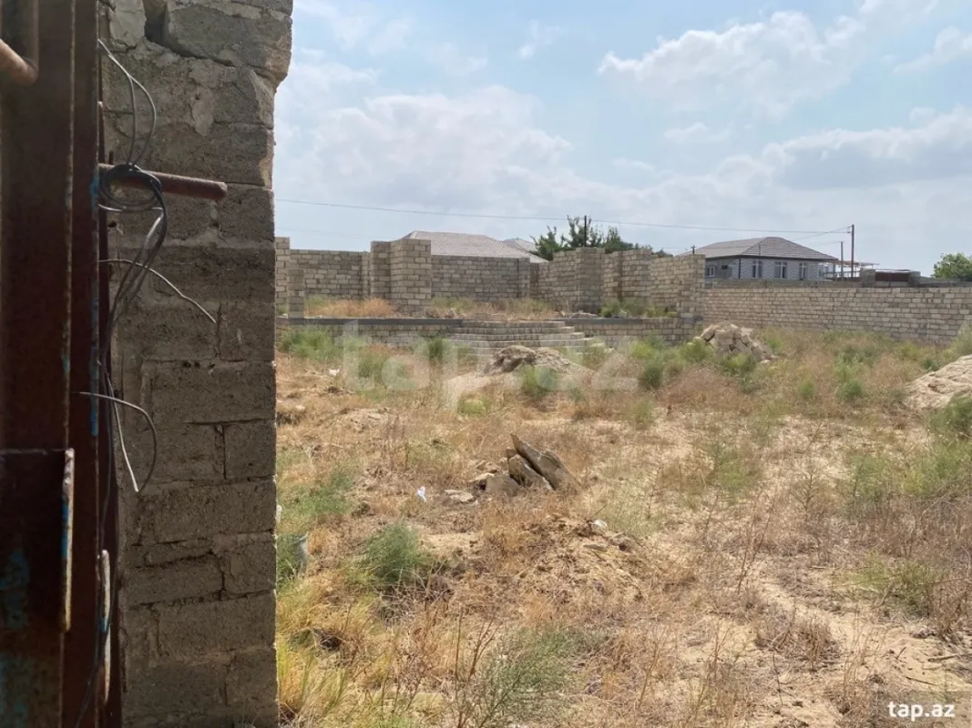 Satılır 5 otaqlı həyət evi