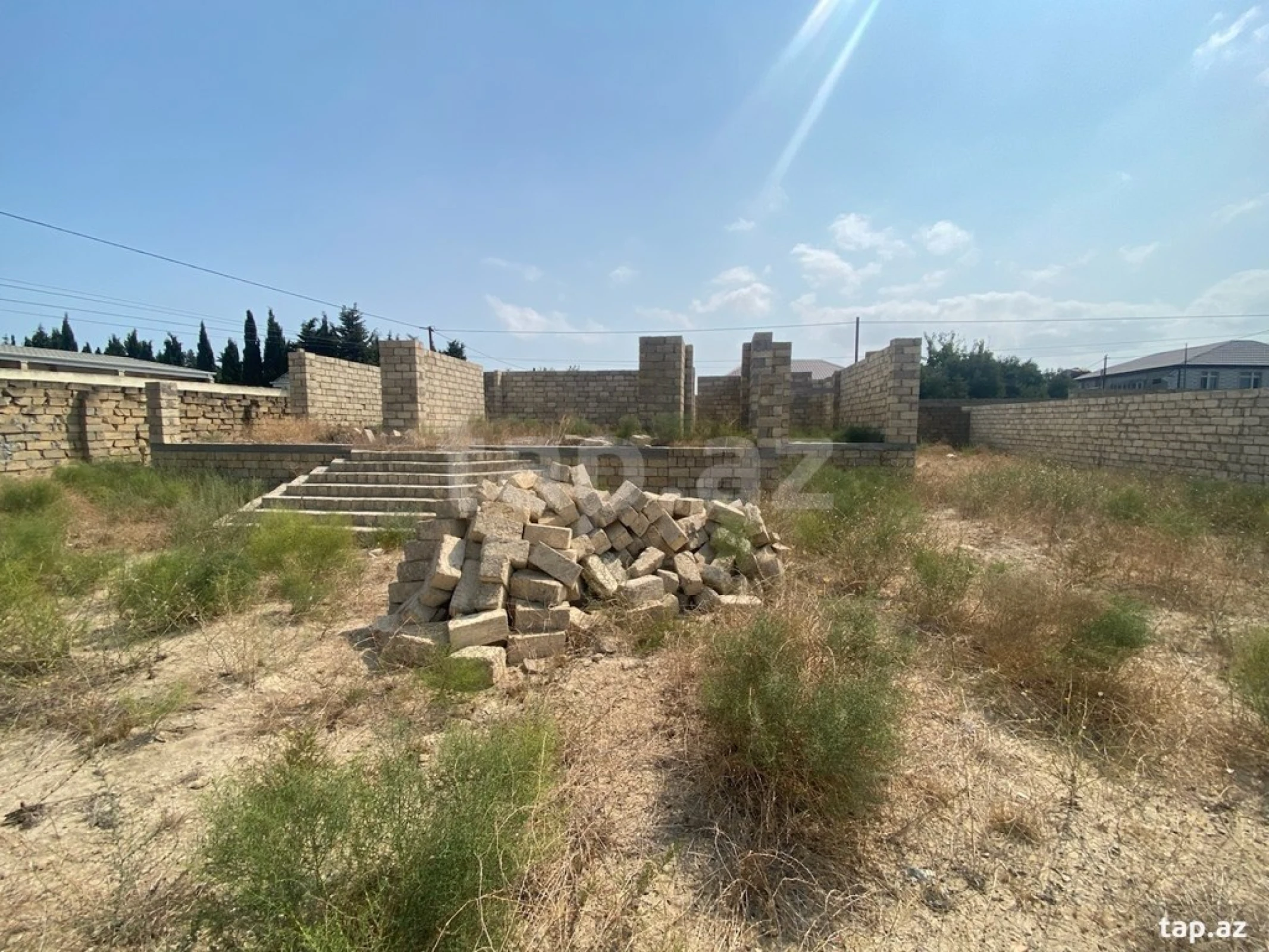 Satılır 5 otaqlı həyət evi