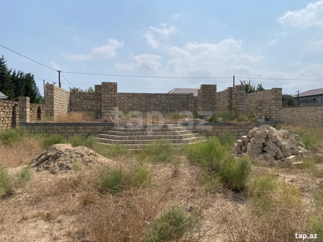 Satılır 5 otaqlı həyət evi