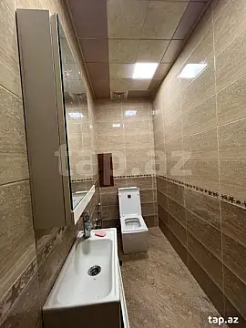 Kirayə verilir 3 otaqlı yeni tikili 135 m²