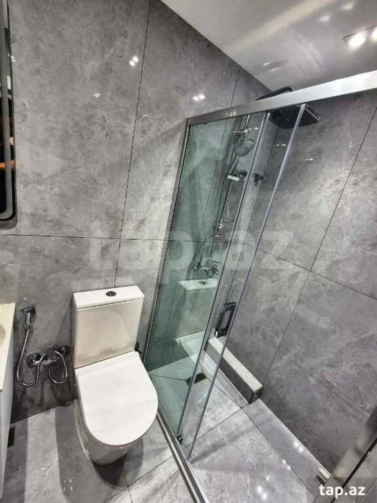 Satılır 2 otaqlı mənzil 45 m²