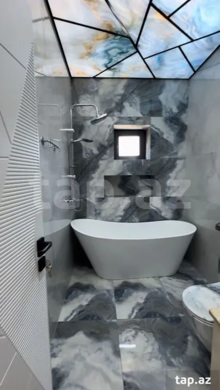 Satılır 4 otaqlı həyət evi