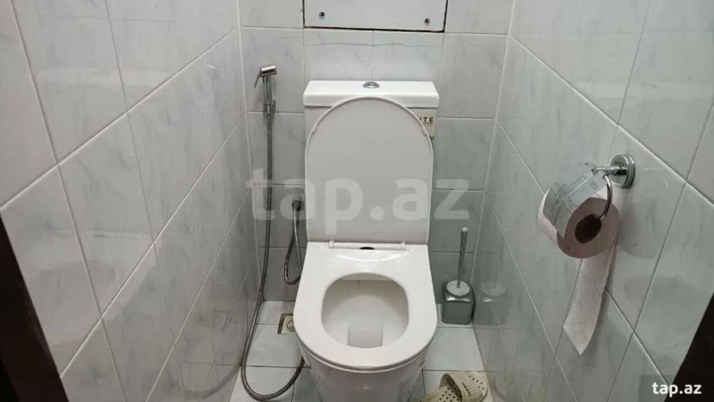 Satılır 5 otaqlı mənzil 120 m²