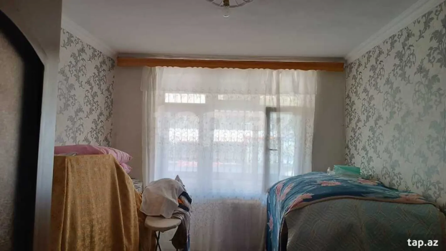 Satılır 5 otaqlı mənzil 120 m²