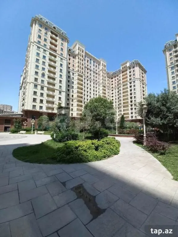 Satılır 3 otaqlı yeni tikili 86 m²