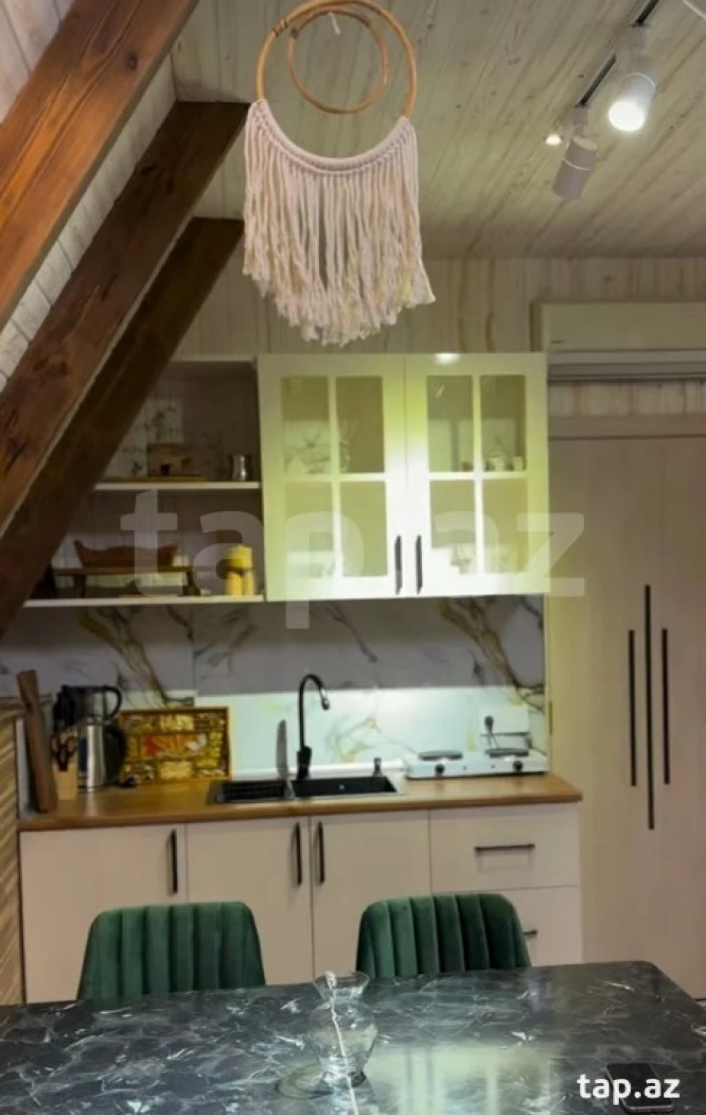 Kirayə verilir 3 otaqlı həyət evi