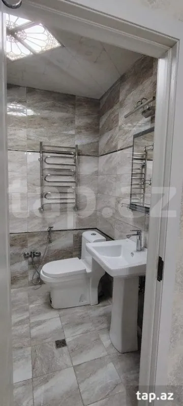 Kirayə verilir 3 otaqlı yeni tikili 110 m²