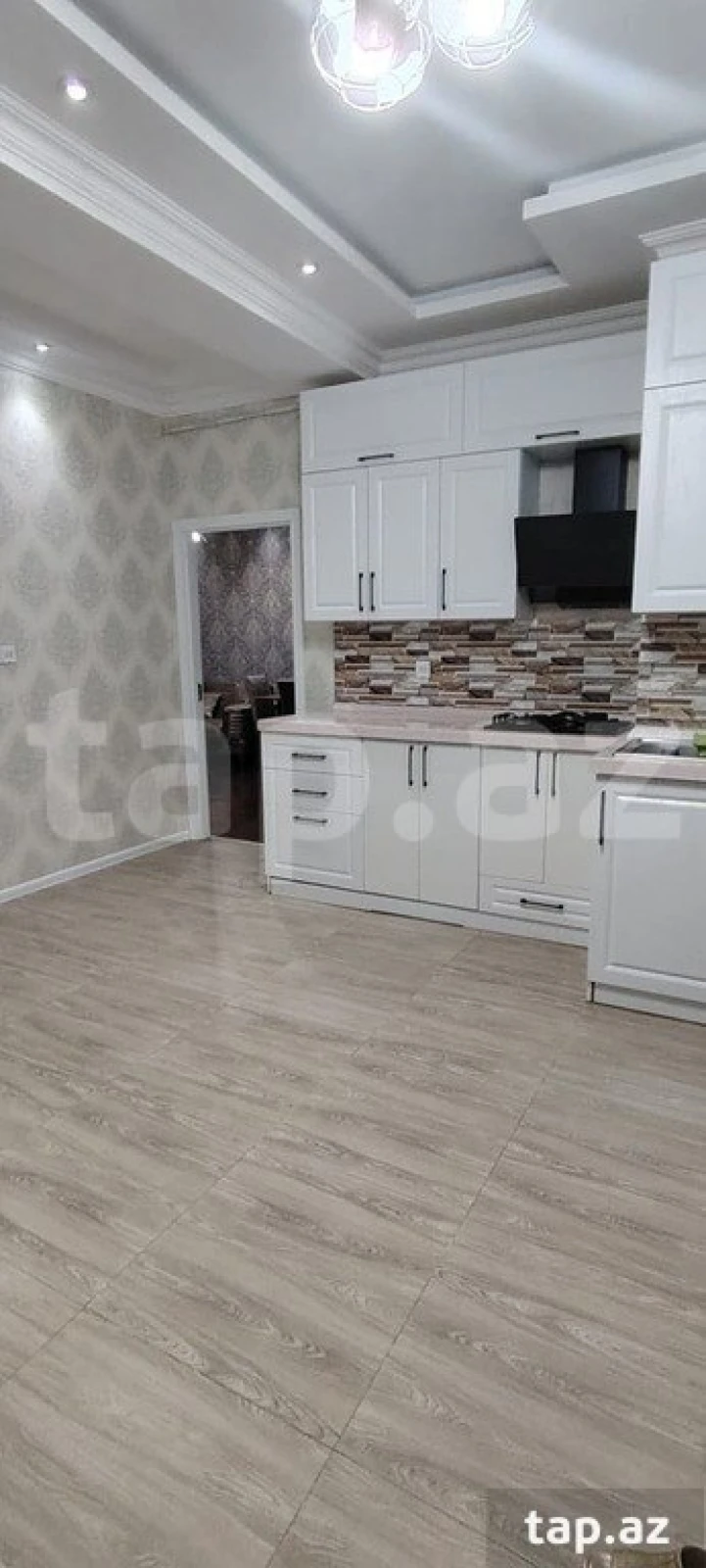 Kirayə verilir 3 otaqlı yeni tikili 110 m²