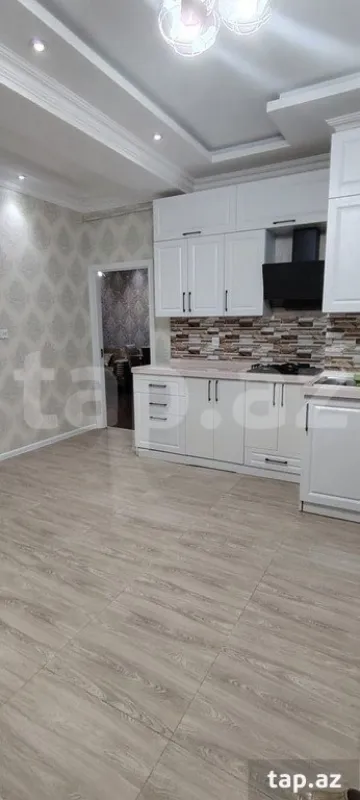 Kirayə verilir 3 otaqlı yeni tikili 110 m²