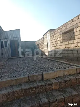 Satılır 1 otaqlı həyət evi 40 m²