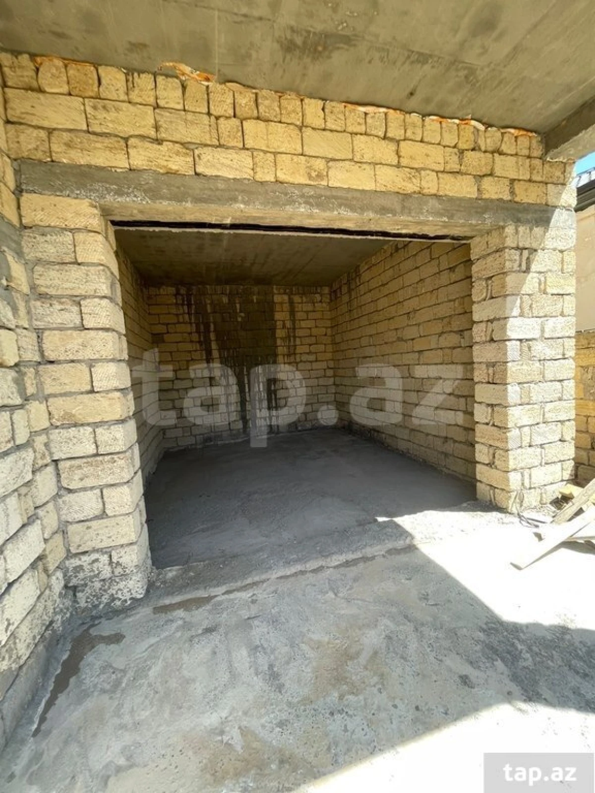 Satılır 5 otaqlı həyət evi