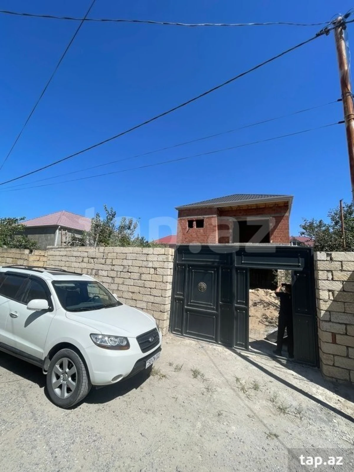 Satılır 5 otaqlı həyət evi