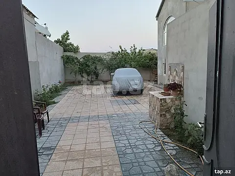Satılır 4 otaqlı həyət evi 140 m²