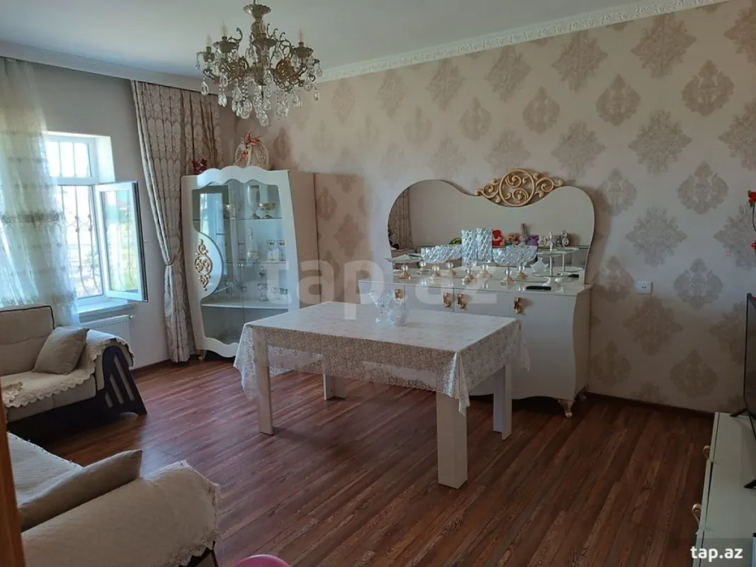 Satılır 4 otaqlı həyət evi 140 m²