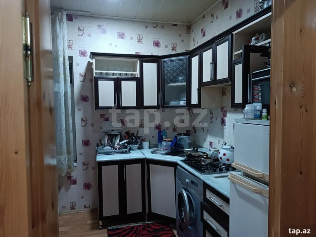 Satılır 4 otaqlı həyət evi 140 m²