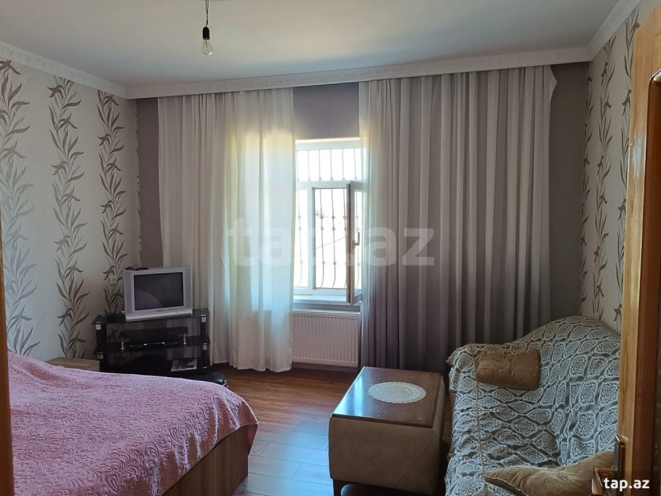 Satılır 4 otaqlı həyət evi 140 m²