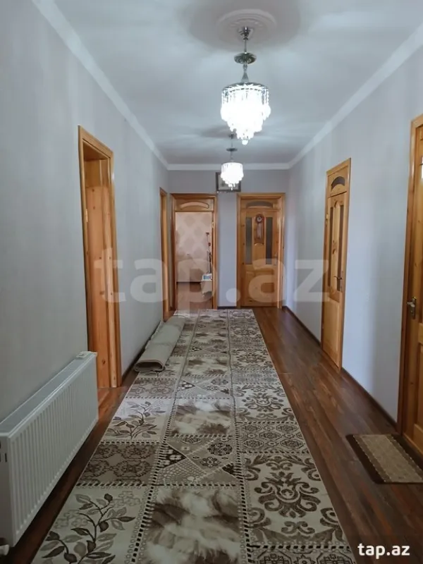 Satılır 4 otaqlı həyət evi 140 m²