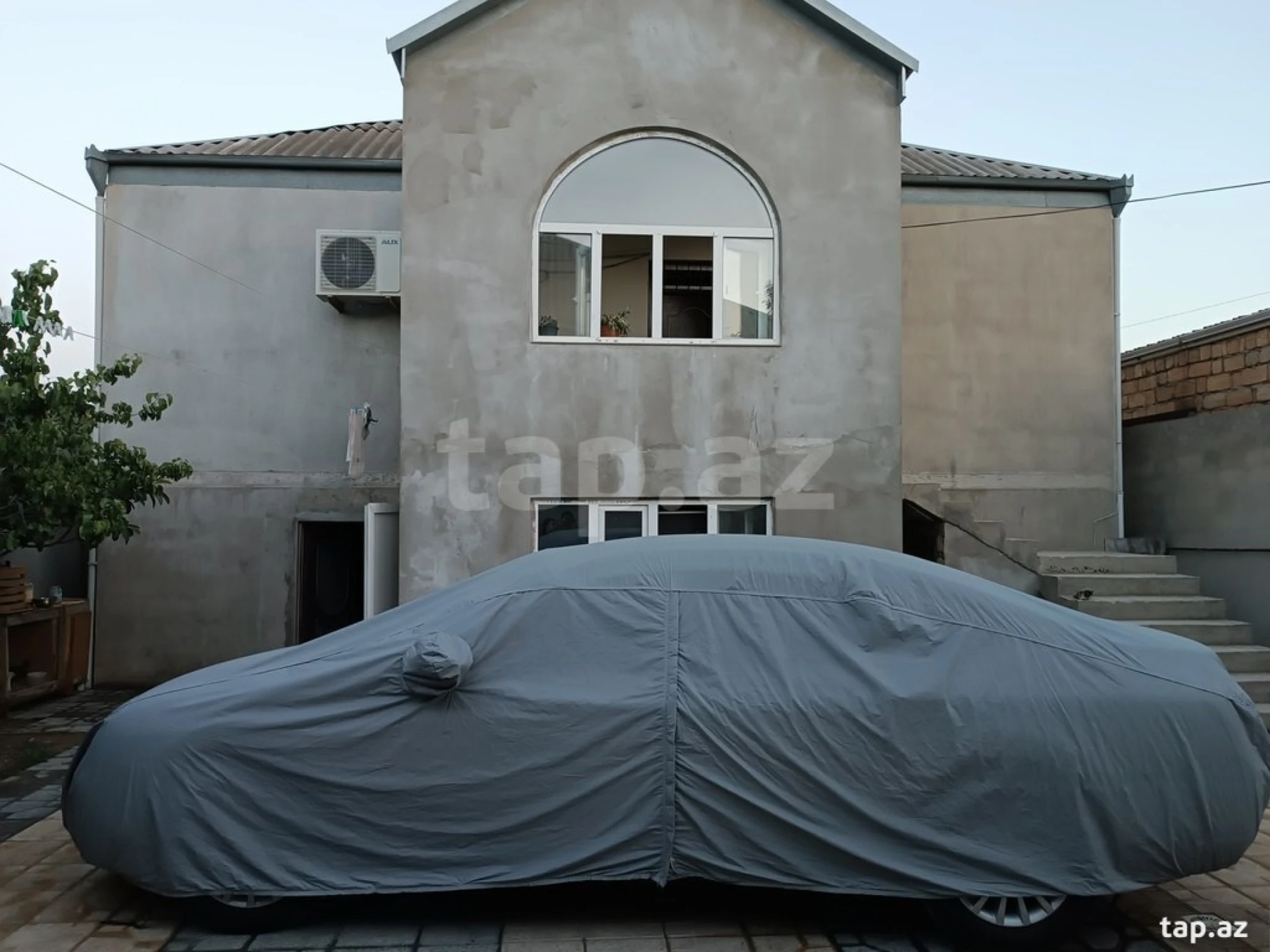 Satılır 4 otaqlı həyət evi 140 m²