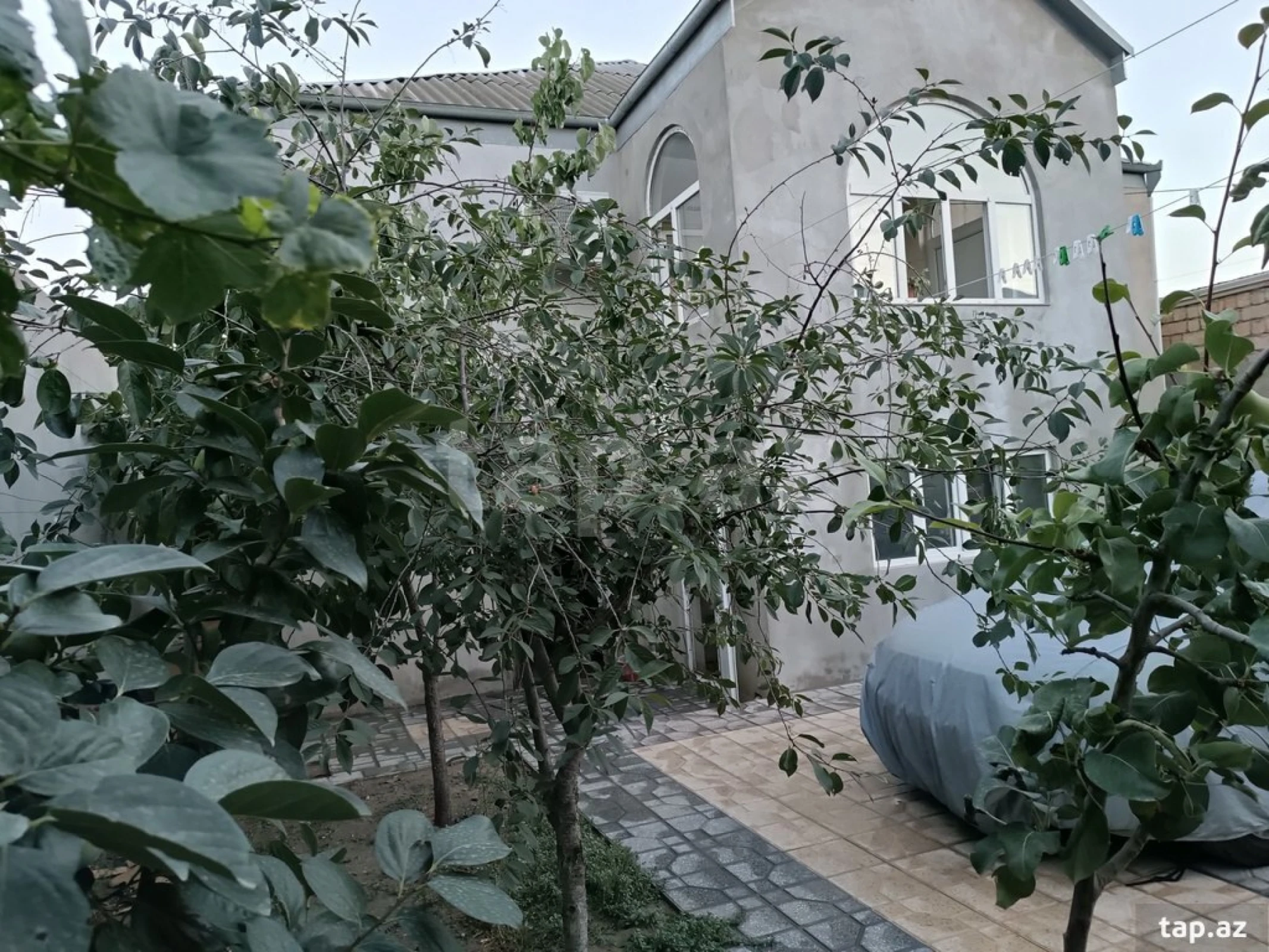 Satılır 4 otaqlı həyət evi 140 m²