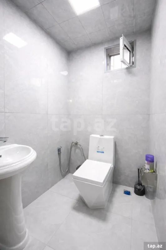 Kirayə verilir 4 otaqlı həyət evi