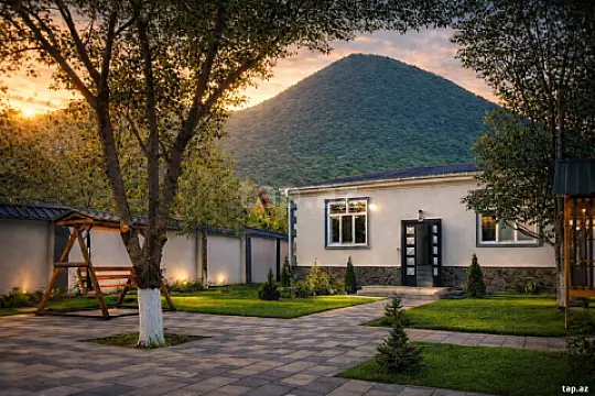 Kirayə verilir 4 otaqlı həyət evi