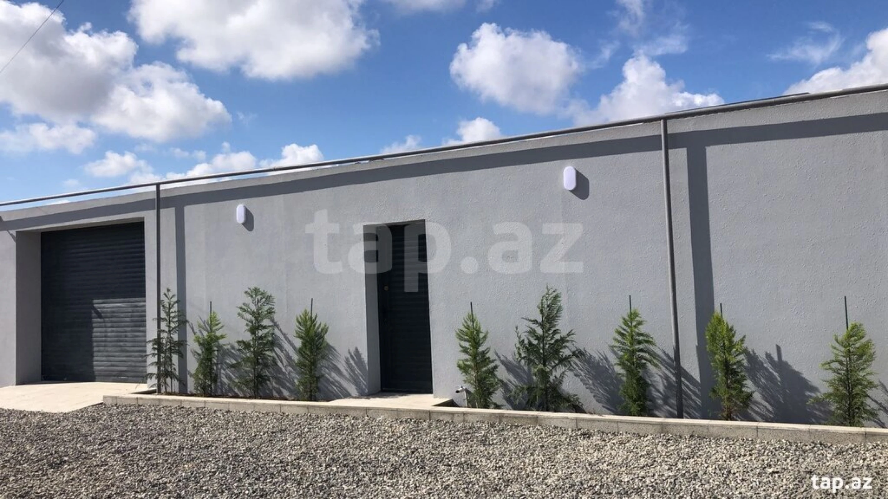 Satılır 4 otaqlı həyət evi