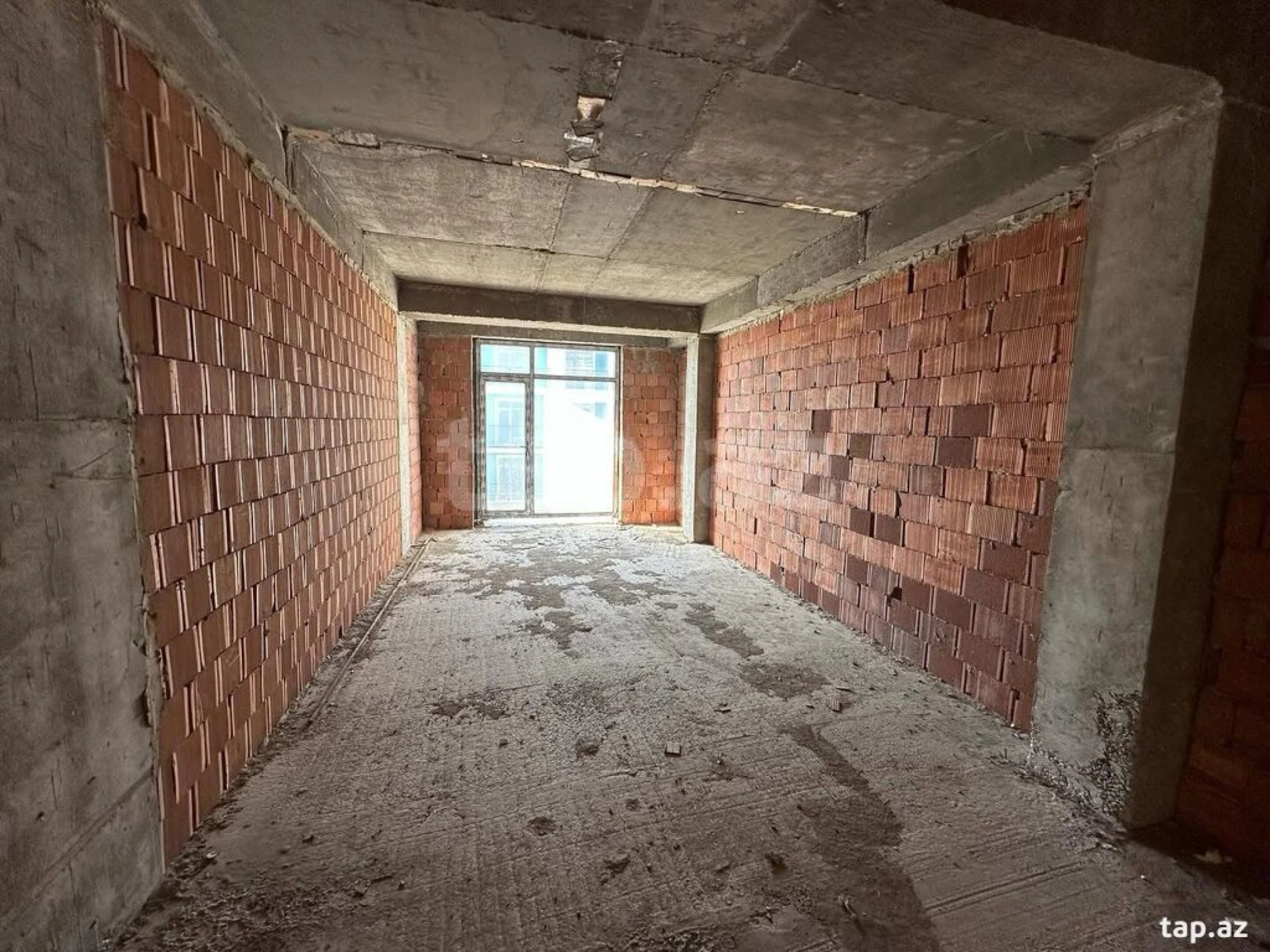 Satılır 3 otaqlı yeni tikili 122 m²
