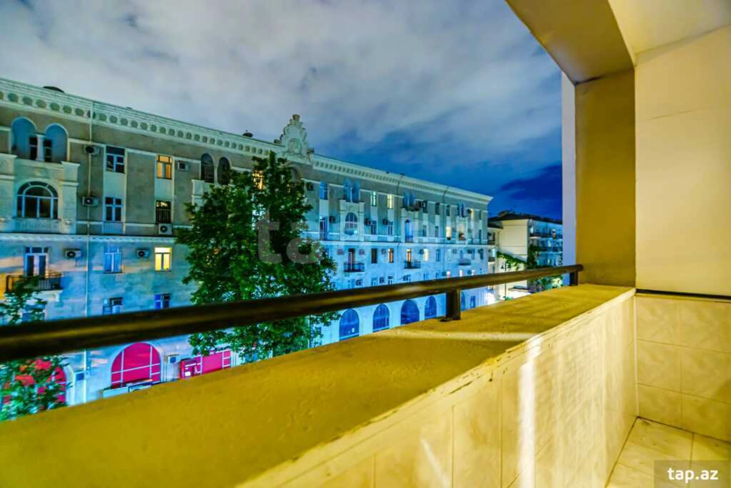 Kirayə verilir 3 otaqlı mənzil 85 m²