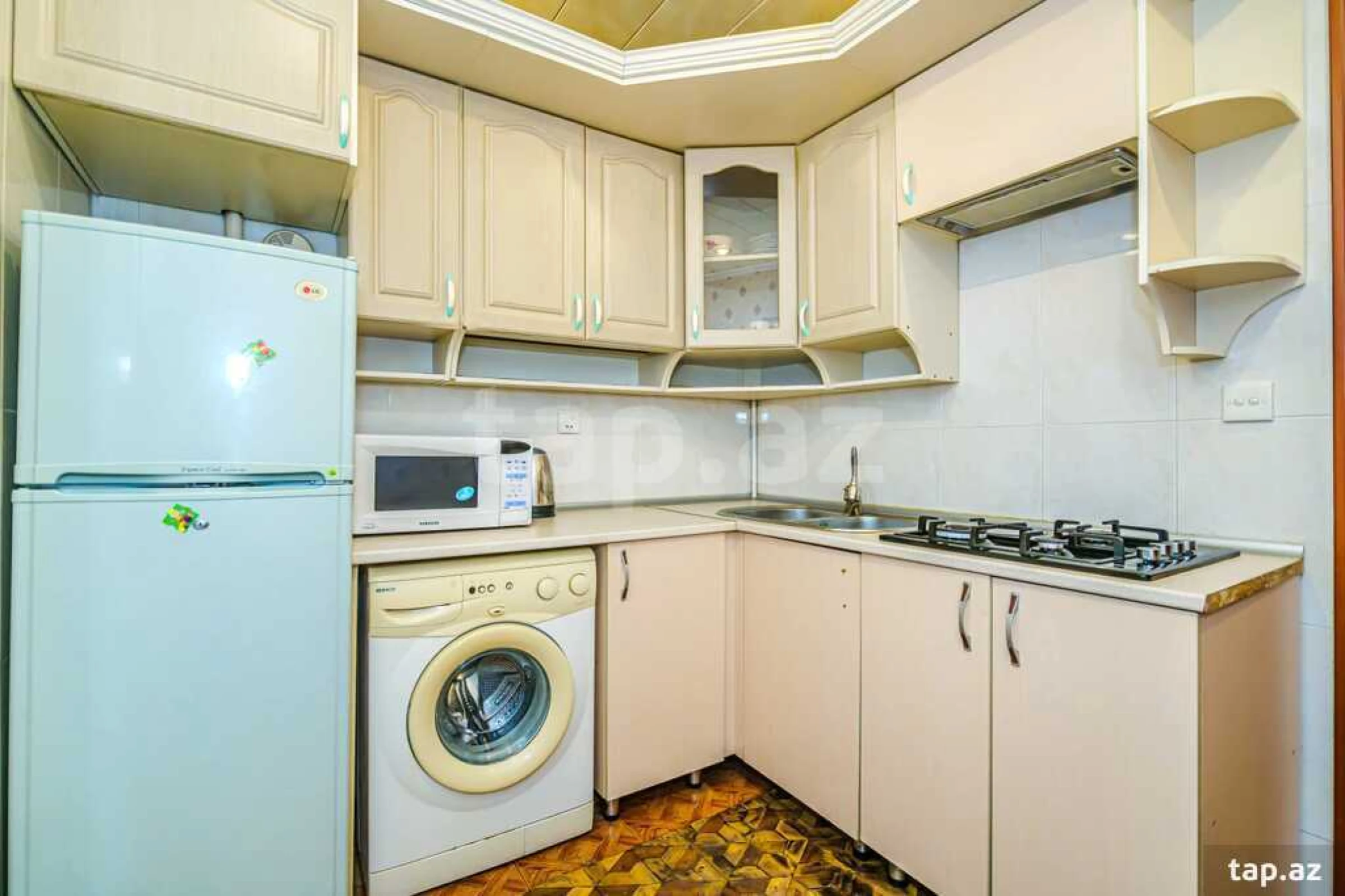 Kirayə verilir 3 otaqlı mənzil 85 m²