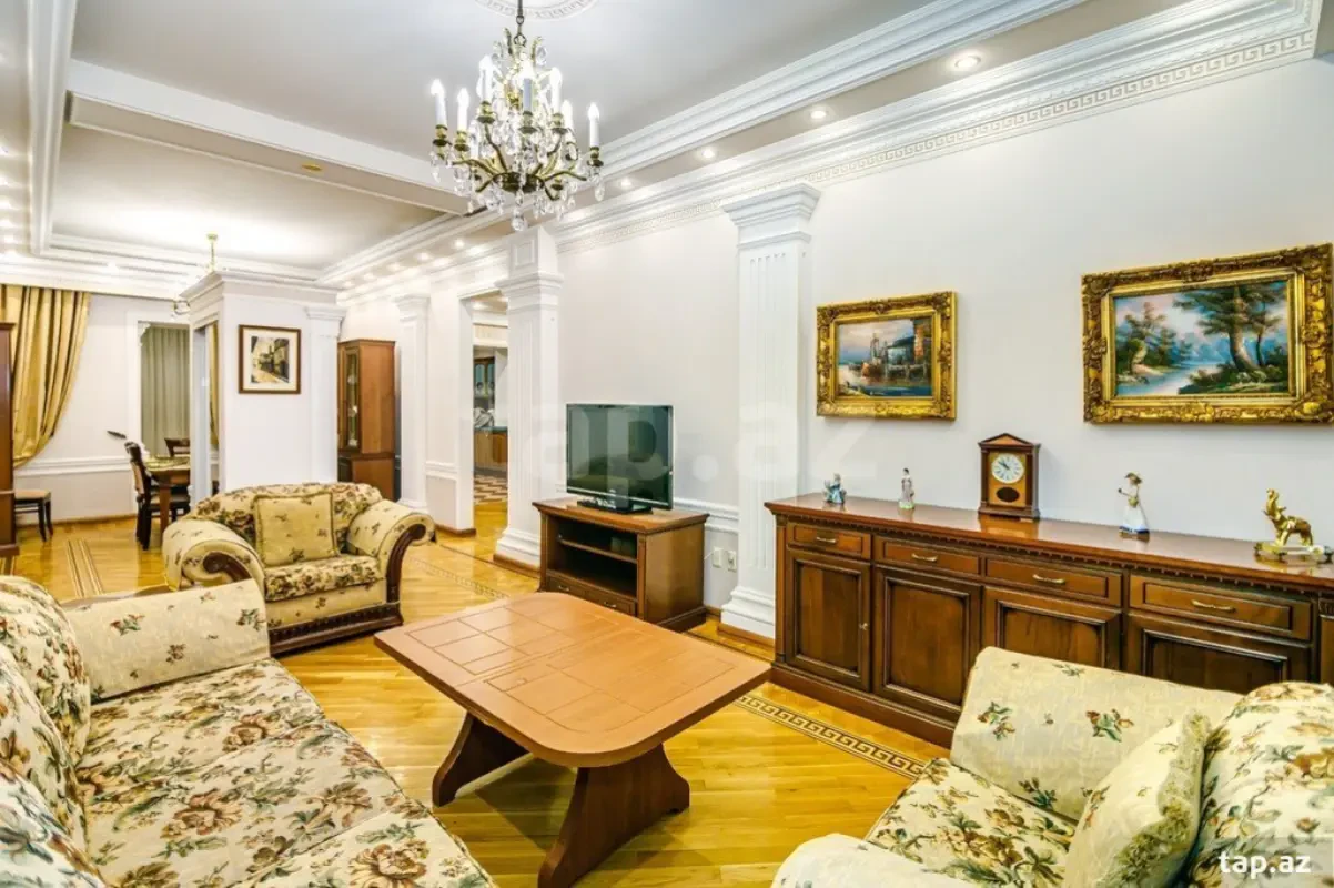 Kirayə verilir 2 otaqlı mənzil 85 m²