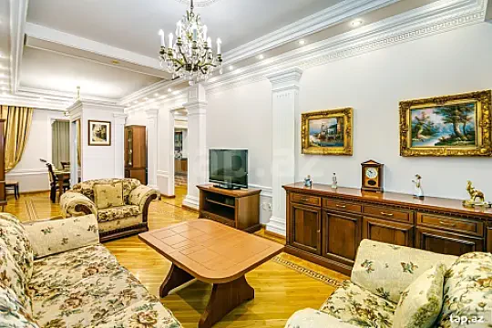 Kirayə verilir 2 otaqlı mənzil 85 m² — Bakı, Sahil qəs. 2 otaq 85.00 m²